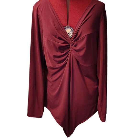 Torrid Bodysuit Long Sleeve Twisted V-neck Bodice Snap Strap Burgundy Size L/13 - Picture 1 of 10